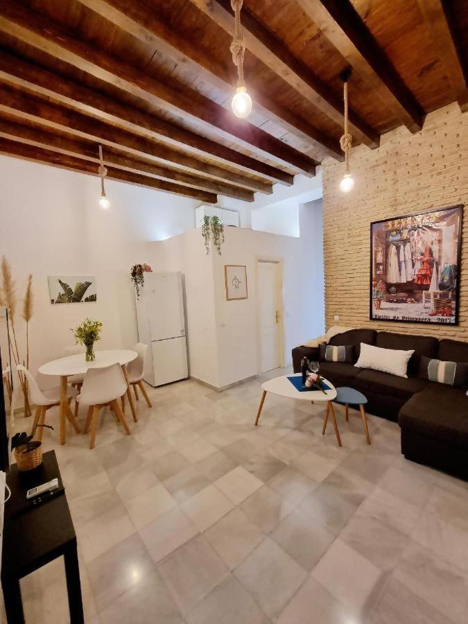 Hostfy Mercado De Triana Sevilla Exteriér fotografie