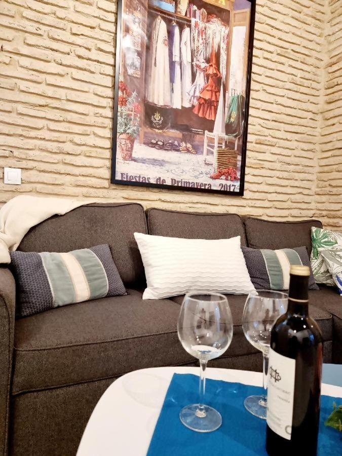 Hostfy Mercado De Triana Sevilla Exteriér fotografie