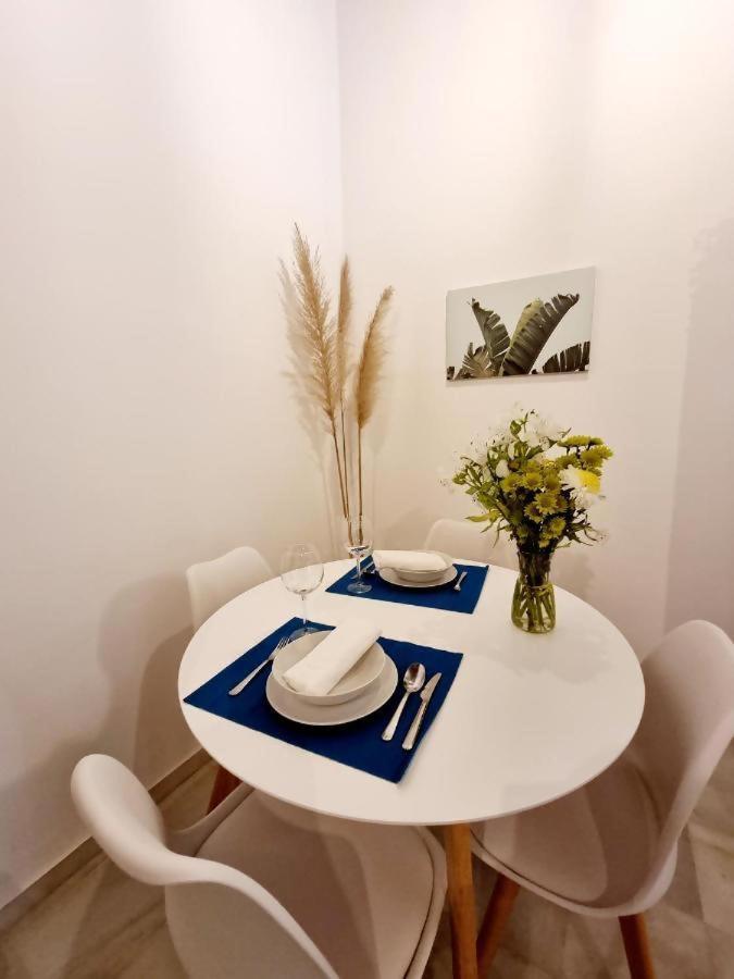 Hostfy Mercado De Triana Sevilla Exteriér fotografie